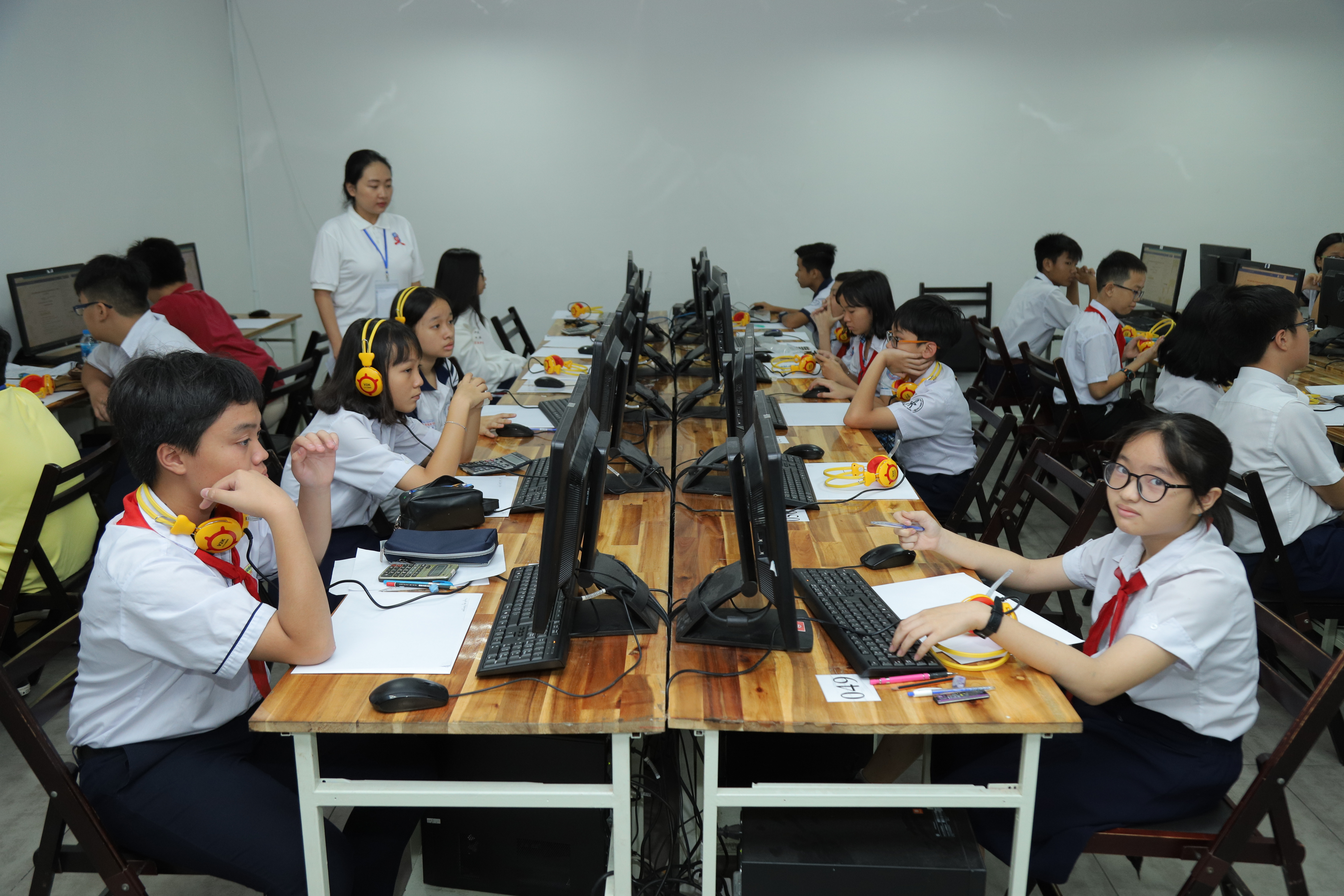 Hơn 4.000 thí sinh bước vào vòng 2 cuộc thi English Champion 2019